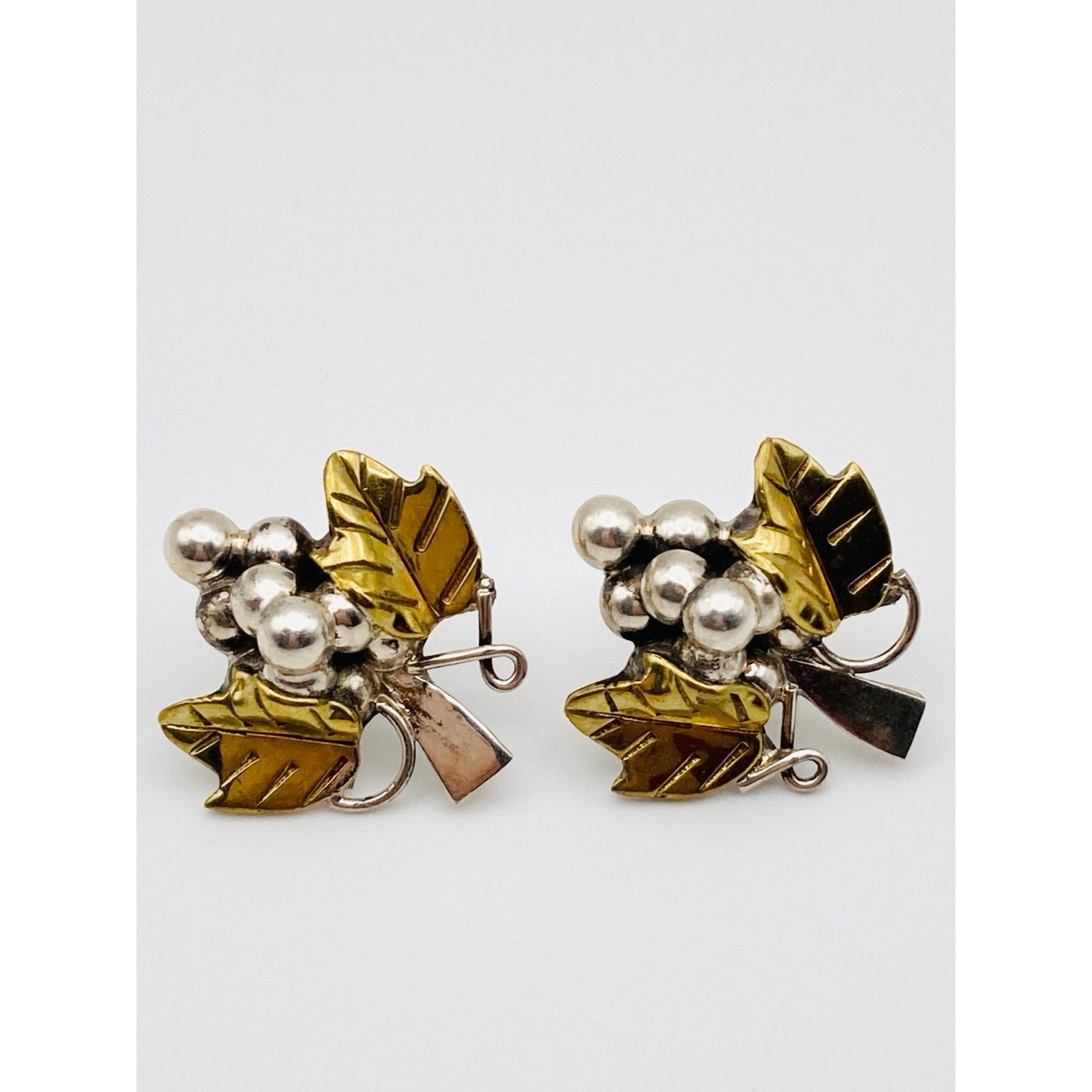 Mexico 925 Sterling Silver Bunch Of Grapes Post Earrings